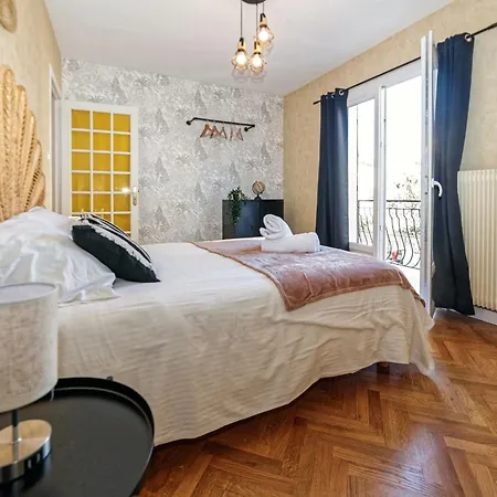 Hébergement de vacances Maison 15 Couchages Idéale Pour En Groupe *