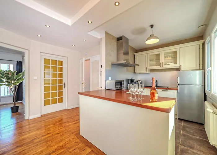 Maison 15 Couchages Idéale Pour En Groupe Clermont-Ferrand