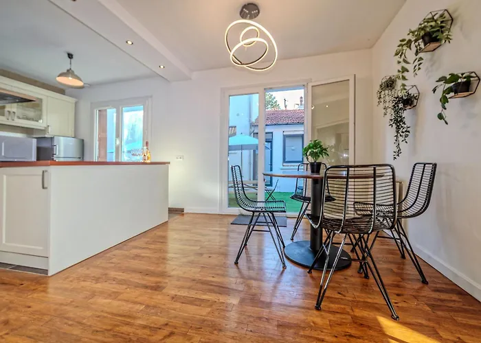 Maison 15 Couchages Idéale Pour En Groupe * Clermont-Ferrand