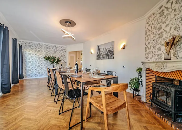 בית נופש Maison 15 Couchages Ideale Pour Sejour En Groupe קלרמונט-פרנד