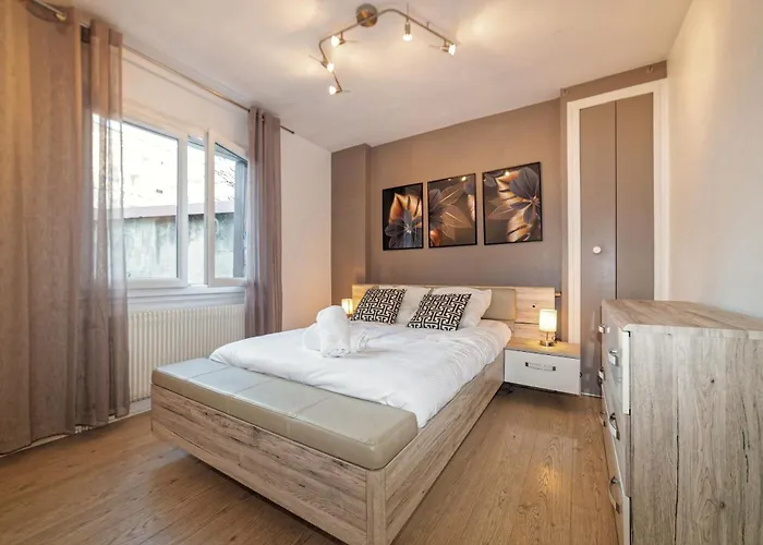 Maison 15 Couchages Ideale Pour Sejour En Groupe בית נופש